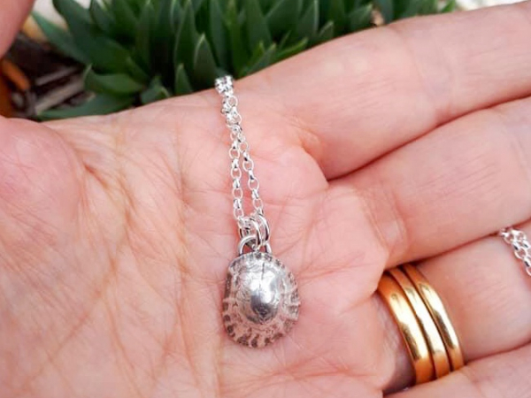 Limpet necklace