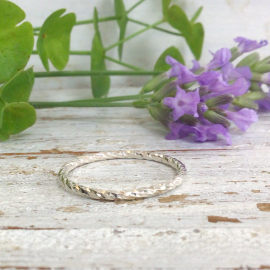 Twisted glitter stacking ring