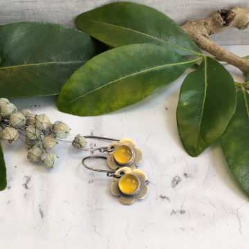 Yellow chalcedony flowers