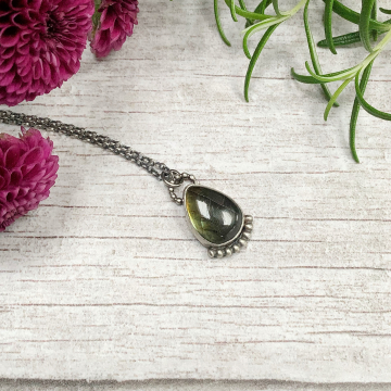 Labradorite pendant