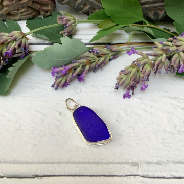 Sea glass pendant (no chain)